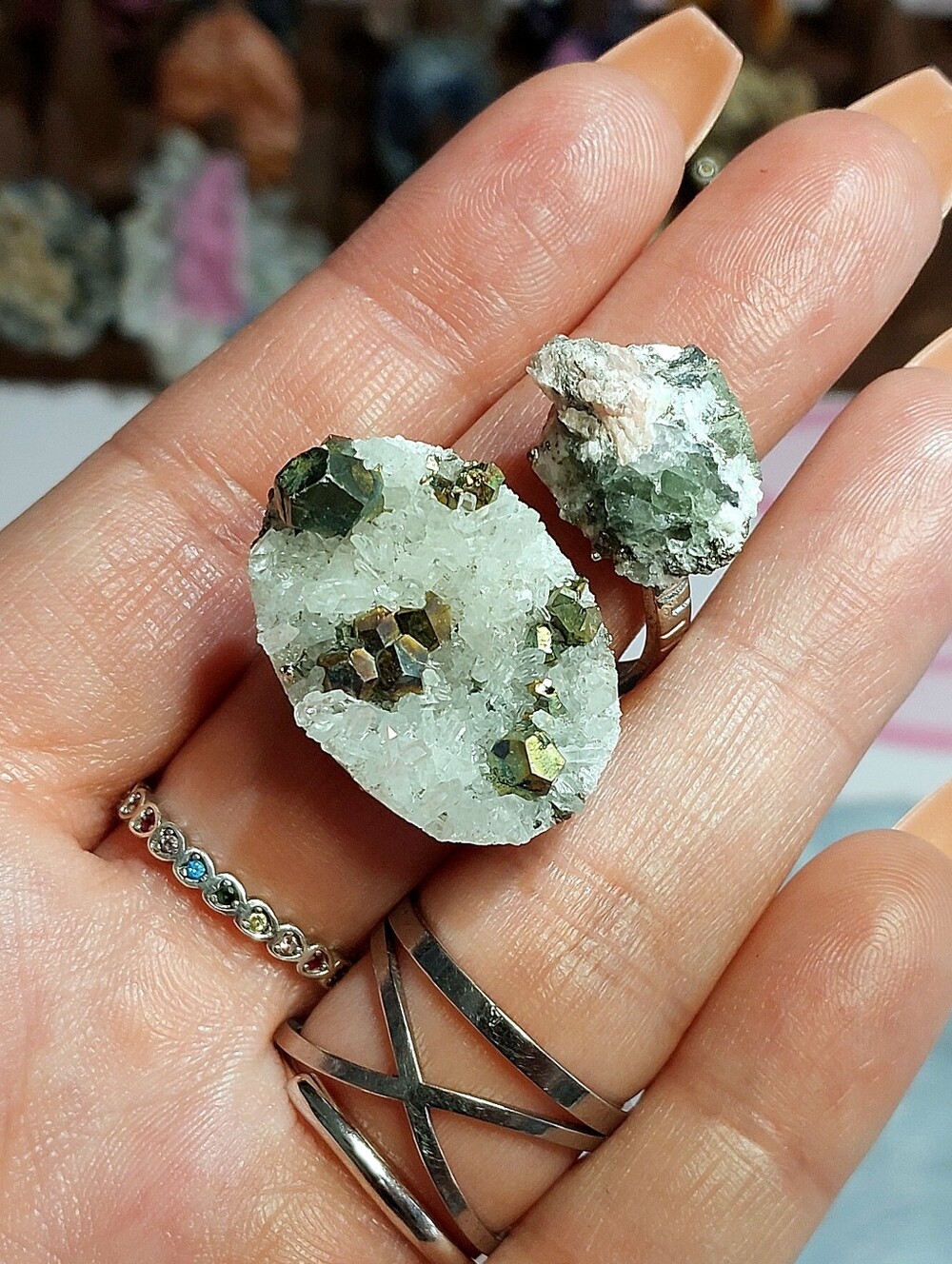 ⚒️ Natural Calicopyrite Raw Quartz Cluster Copper Specimen Ring